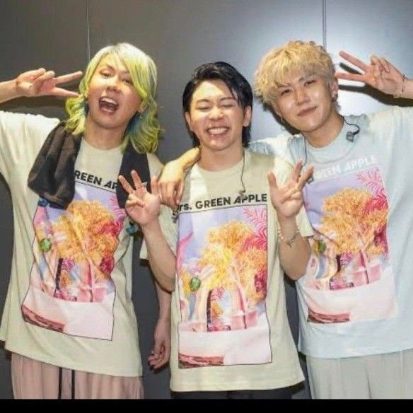 ろしぇ Mrs. GREEN APPLE Utopia Tシャツ m77416851798_1.jpg?1710061268